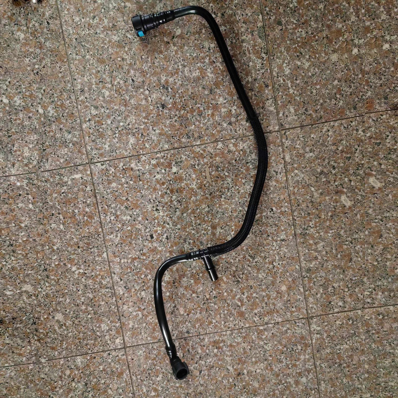 PURGE VALVE HOSE 68250915AD FOR 2016-2019 DODGE DURANGO JEEP GRAND CHEROKEE