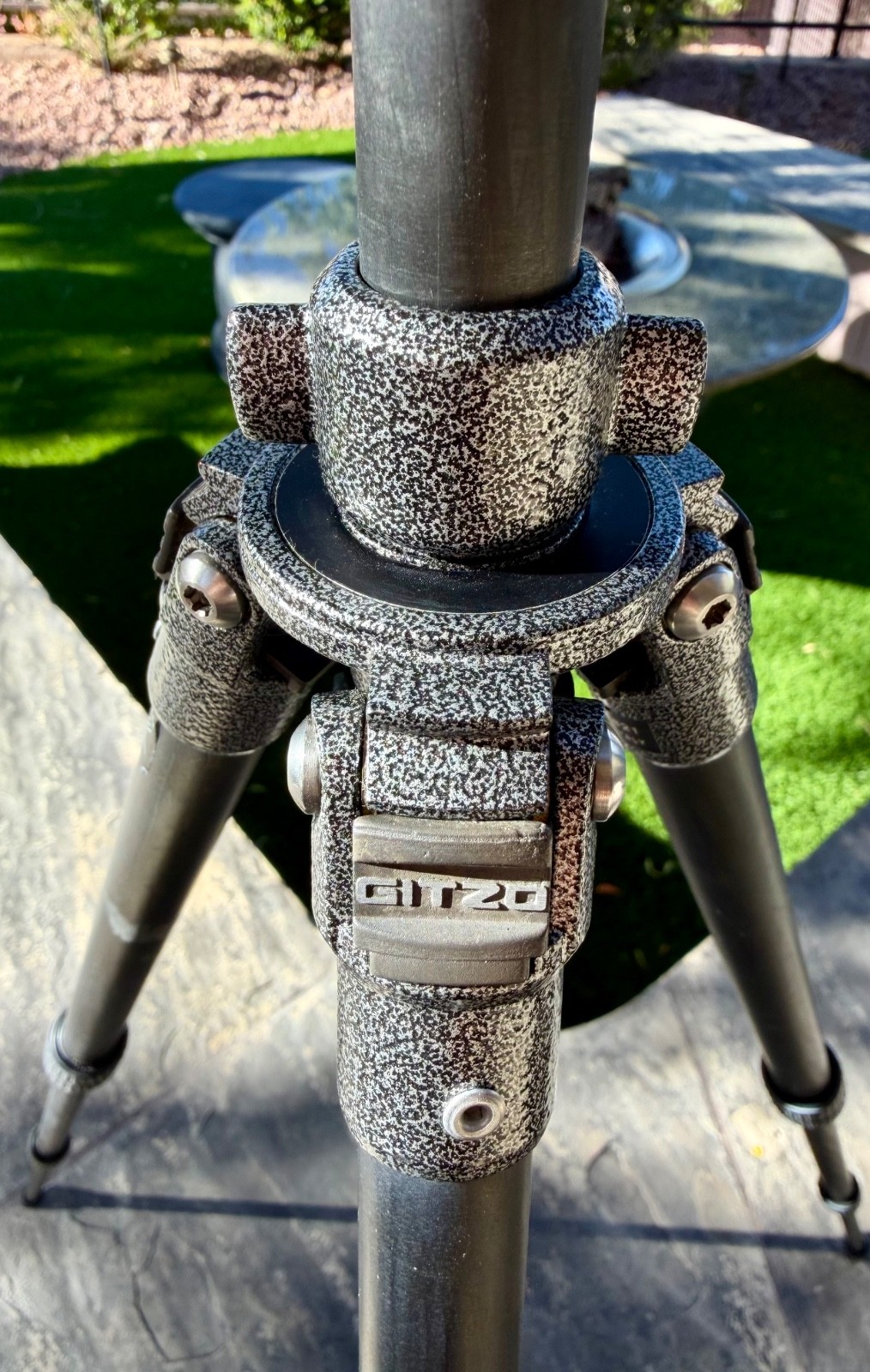 Gitzo G1057 Mountaineer Carbon 6X Tripod – Excellent Condition – Made in Italy