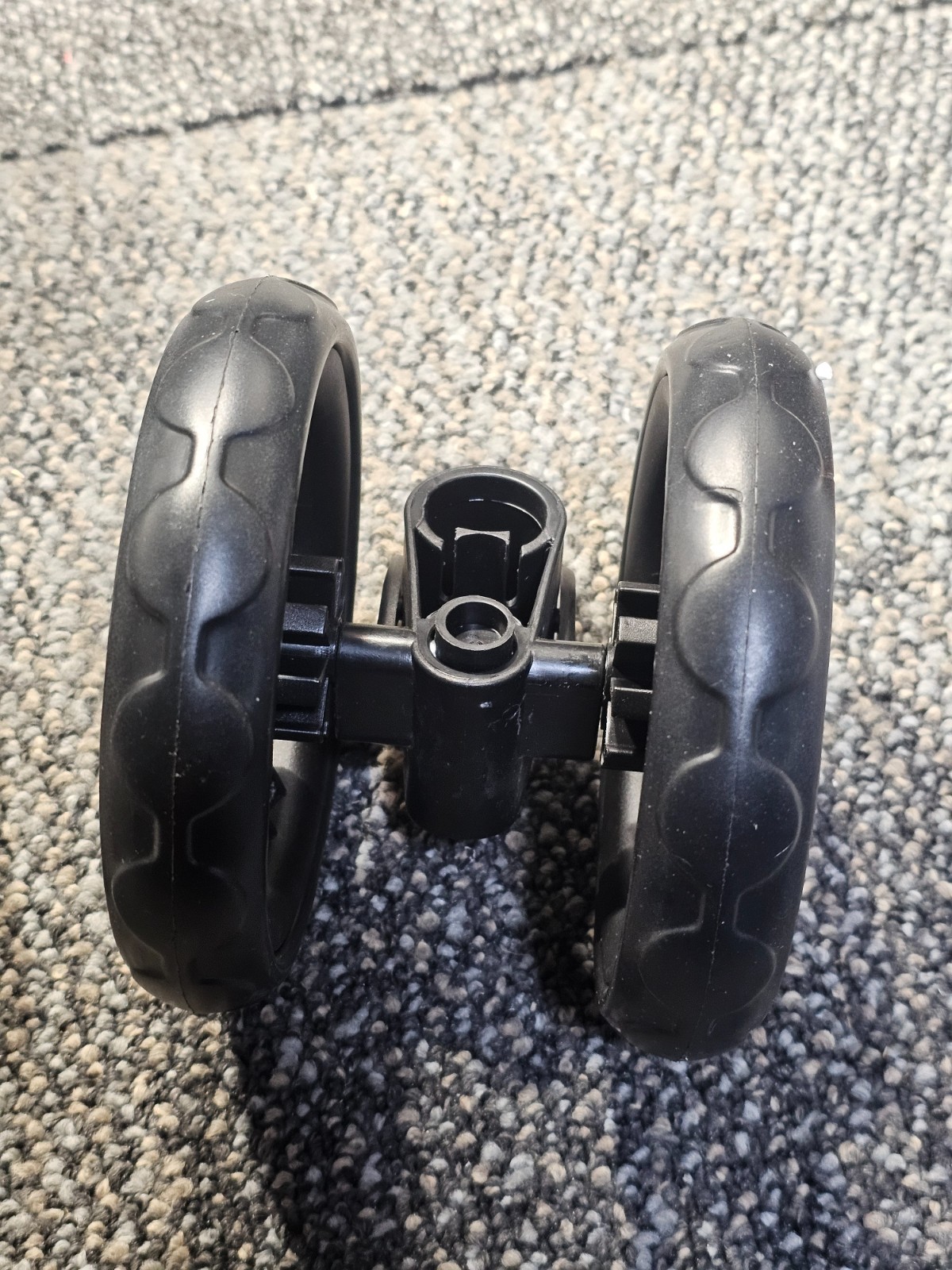 Wedyvko Pet Strollers with Reversible Handle for Small Medium Dogs with Mesh