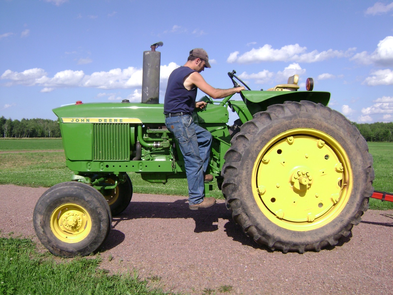 USA - STEP EXTENSION JOHN DEERE 2510 3010 4010 2520 3020 4020 BARE METAL FINISH