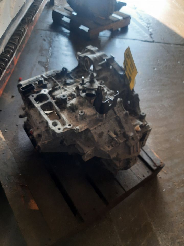 Automatic Transmission FWD 3.5L Fits 17-20 SIENNA 1302546