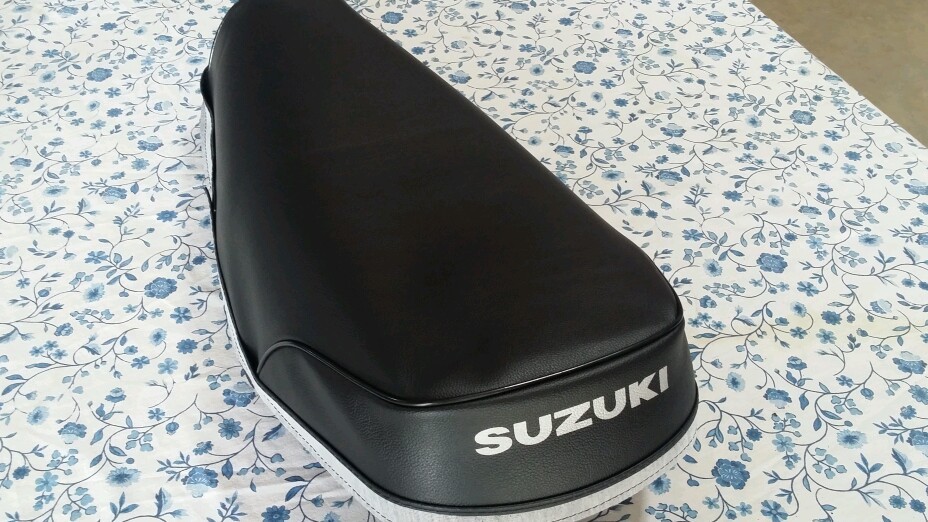 SUZUKI TS100 TS125 SEAT COVER 1973 TO 1976 MODEL Seat Cover +strap (S67)