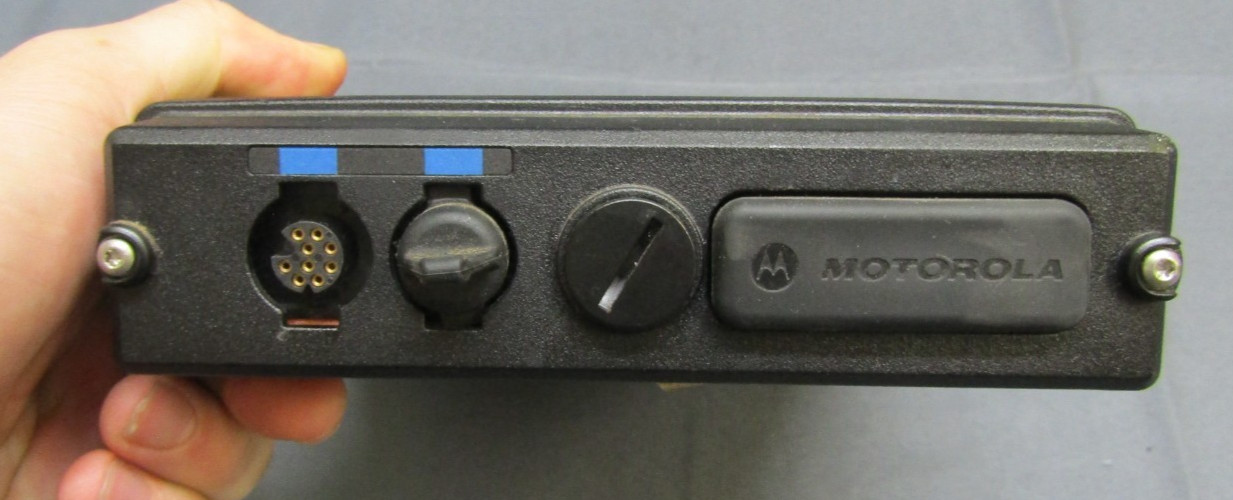 Motorola XTL2500 450-520 MHz UHF Remote Head Two Way Radio M21SSM9PW1AN