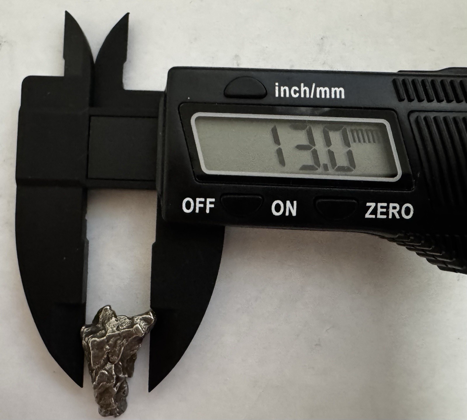 Iron Metallic Meteorite Specimen 6g Natural Collectible 23.6mm x 13.0mm