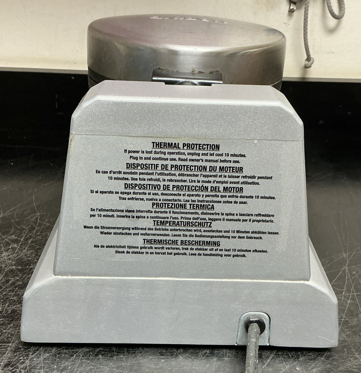 Waring Commercial WW180 Rotating Belgian Waffle Maker