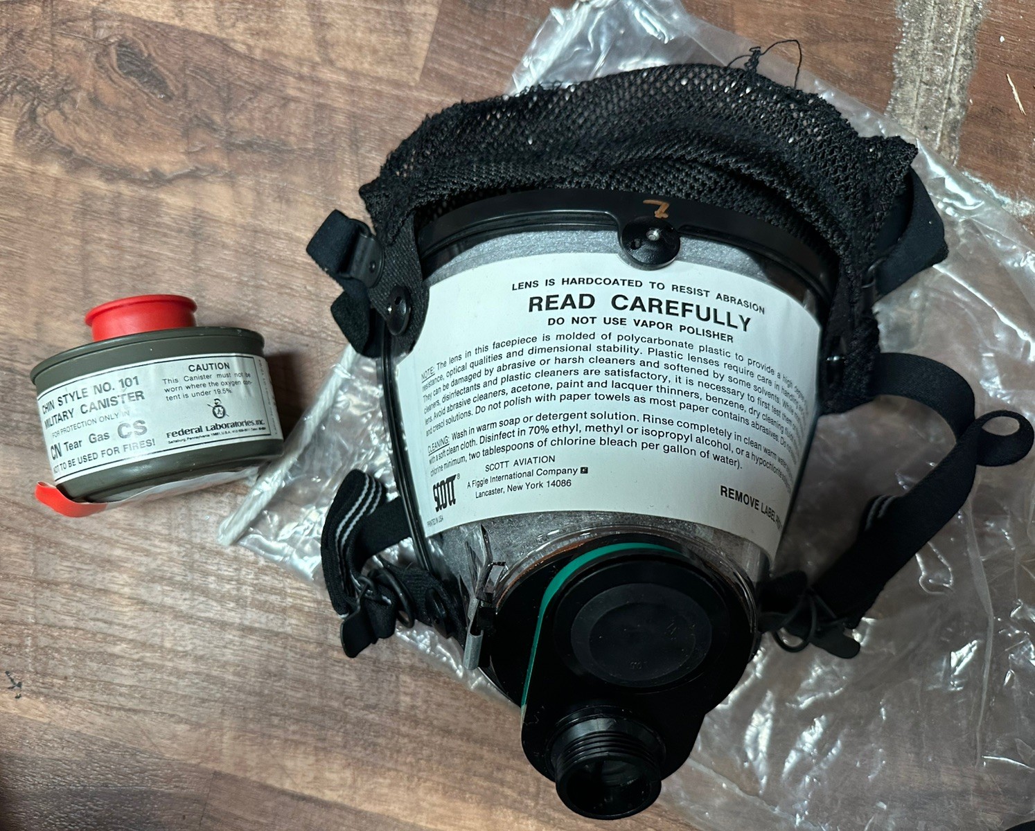 Scott 10005135 Full Face Mask Respirator Mask and filter NEW