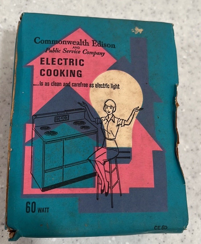 Vtg Commonwealth Edison 60 Watt Light Bulbs~50s/60s MCM Graphics~Prop/Use**READ*
