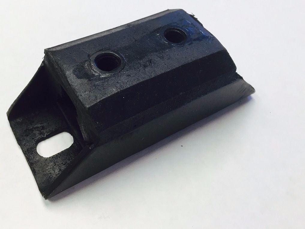 Transmission Mount OEM Quality Turbo 350 or 4 Speed Transmission T10 M21 M22