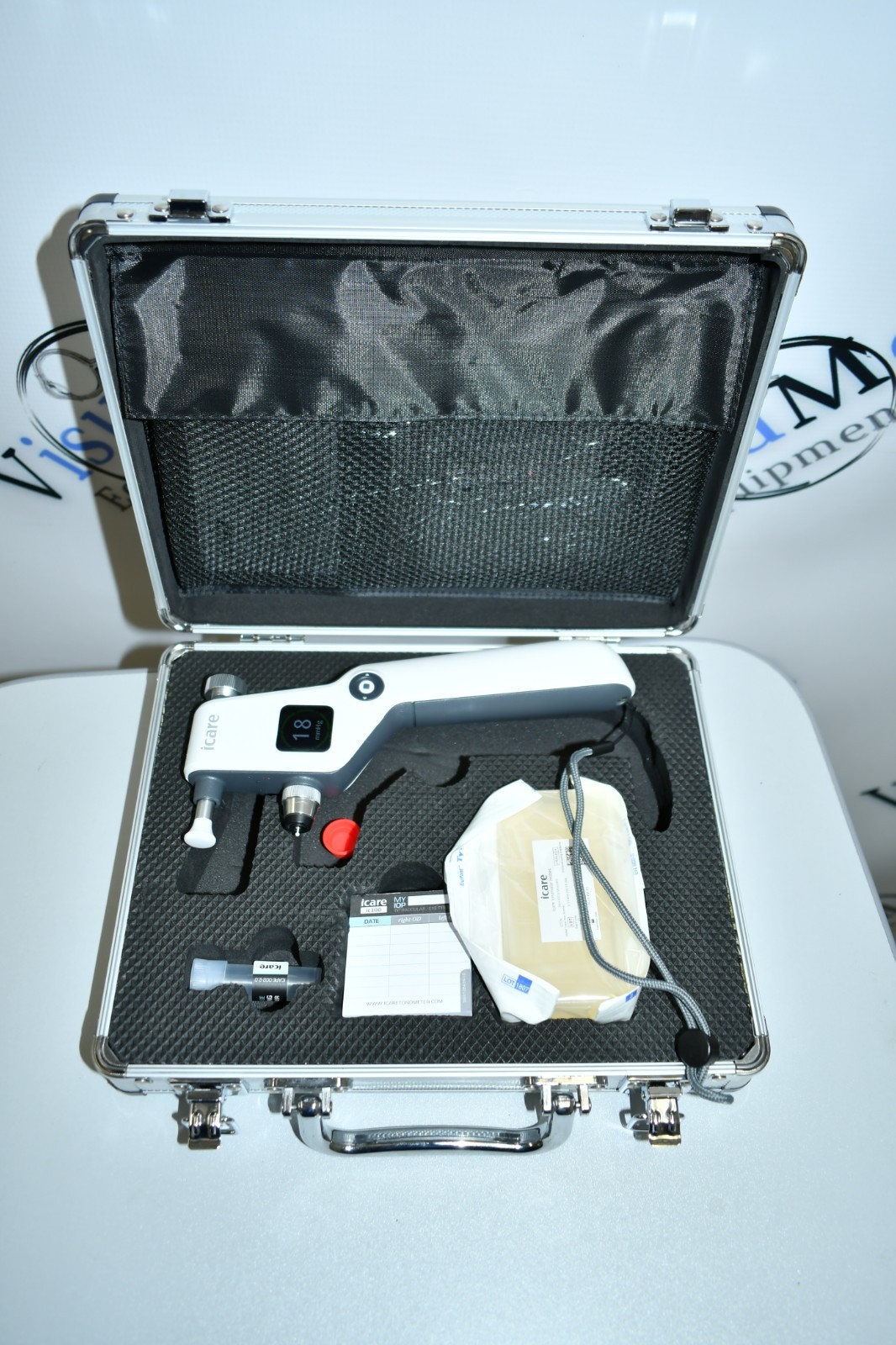 iCare IC100 Handheld Tonometer mint condition