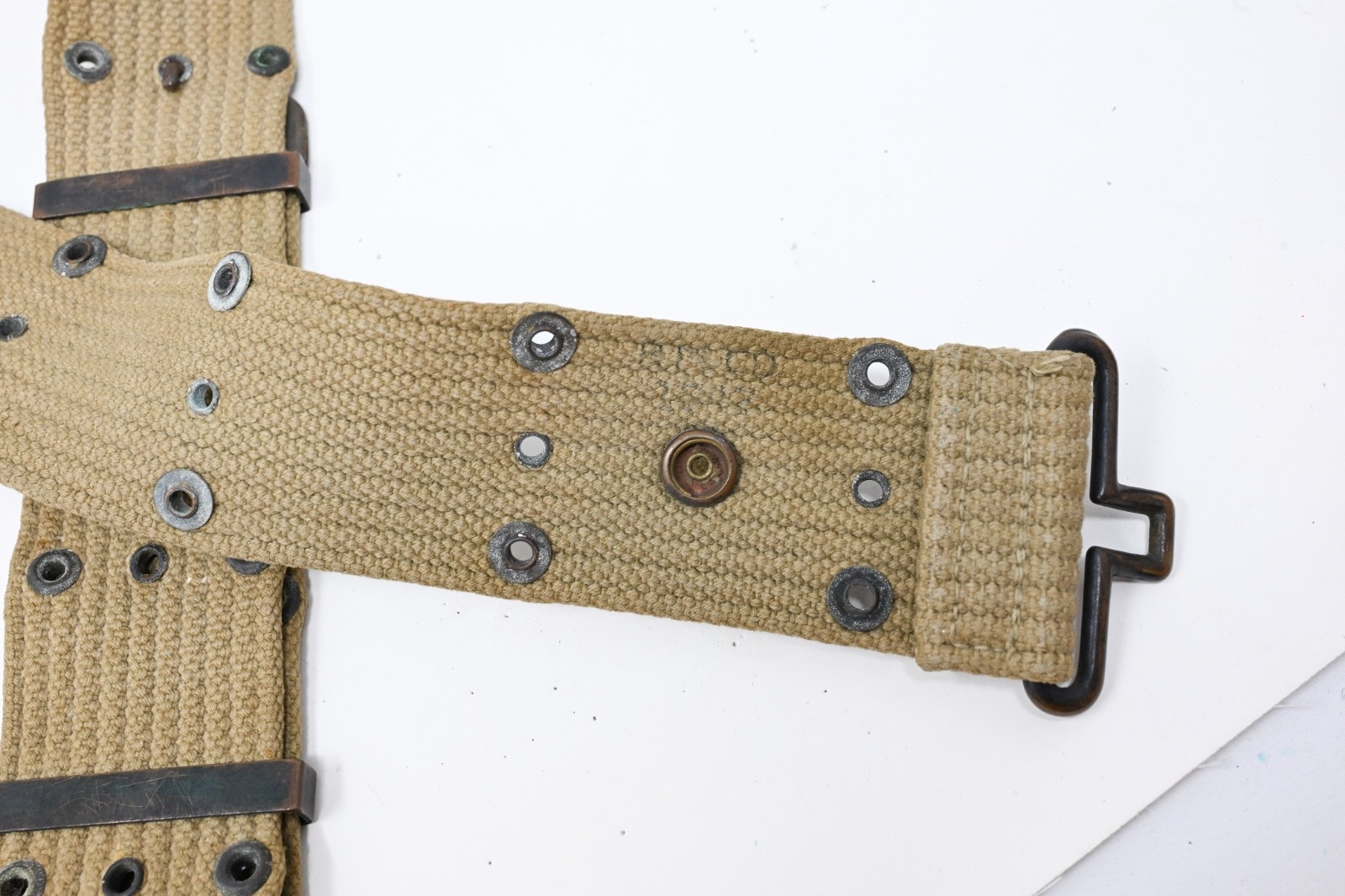 WWII US Army or USMC Pistol Belt Khaki Tan Original Field Gear Vintage