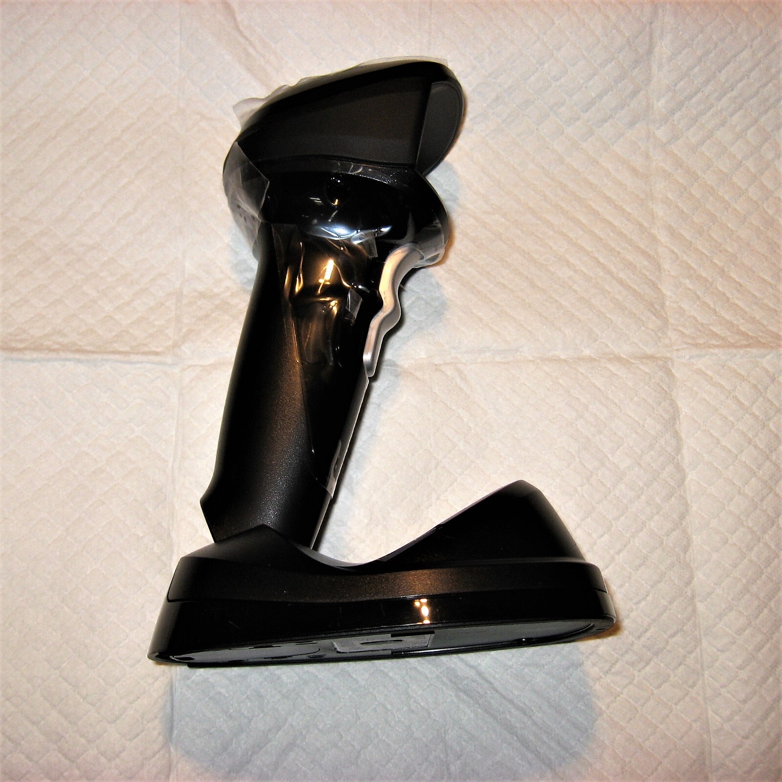 New Zebra DS9908 UHF RFID Corded Barcode Reader DS9908-DLR0004ZZUS