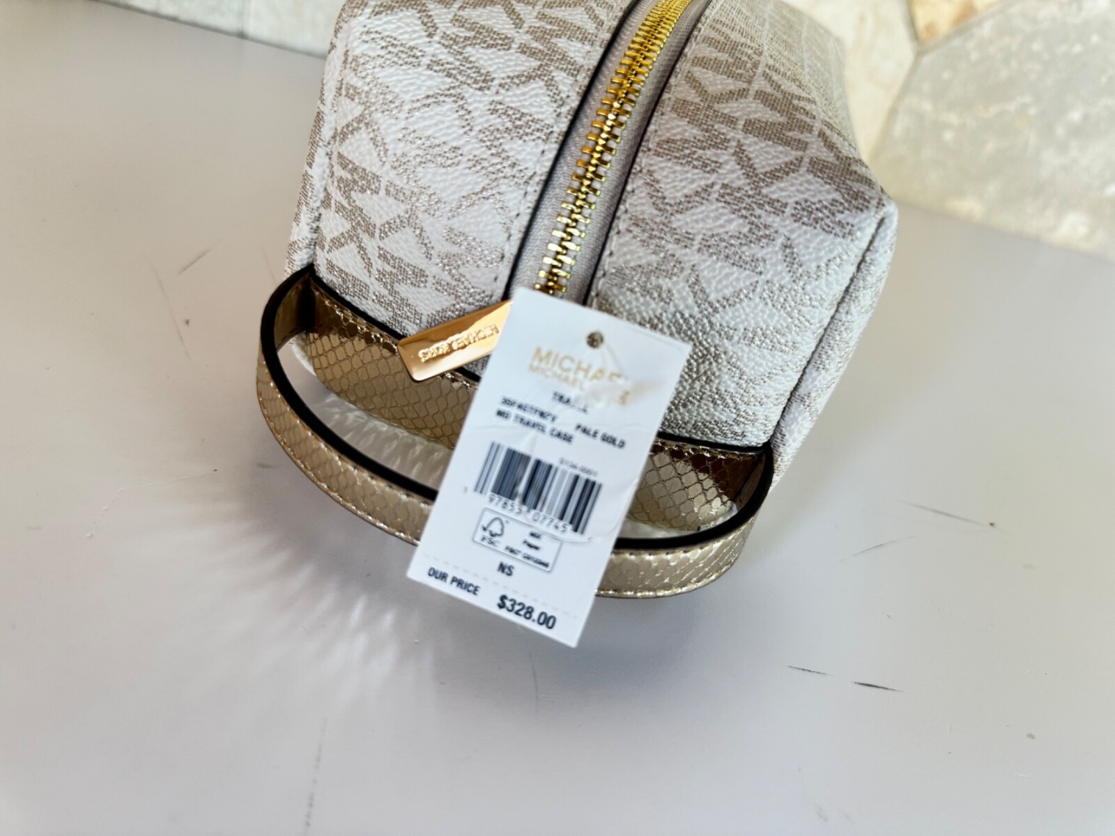 MICHAEL KORS JET SET TRAVEL MEDIUM TRAVEL COSMETIC CASE MK PALE GOLD MULTI