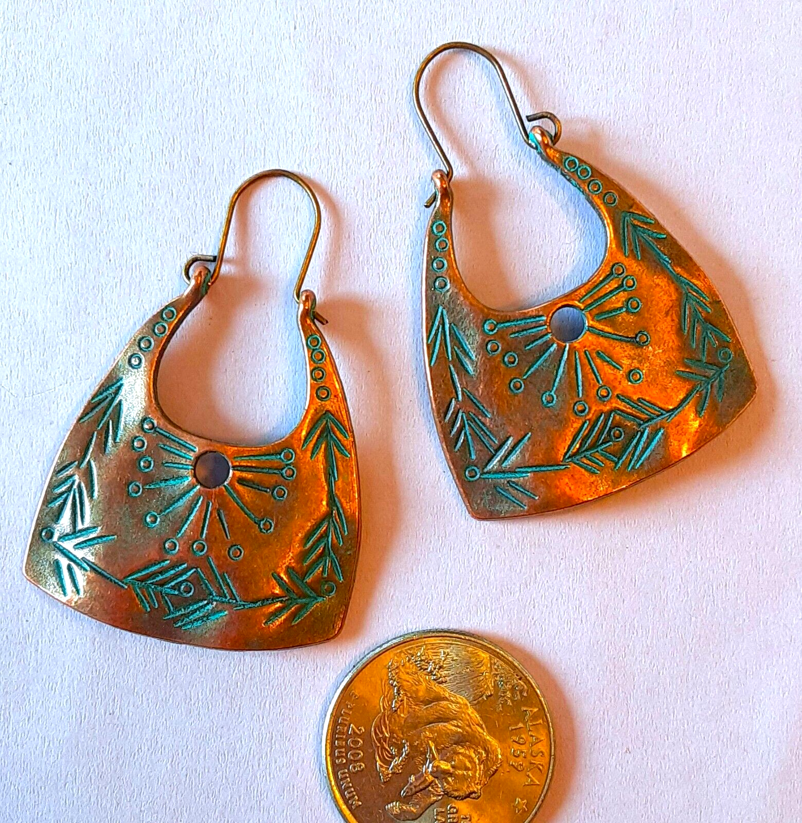 SOUTHWESTERN DESIGN Aged Copper look earring "U" HOOK artisan