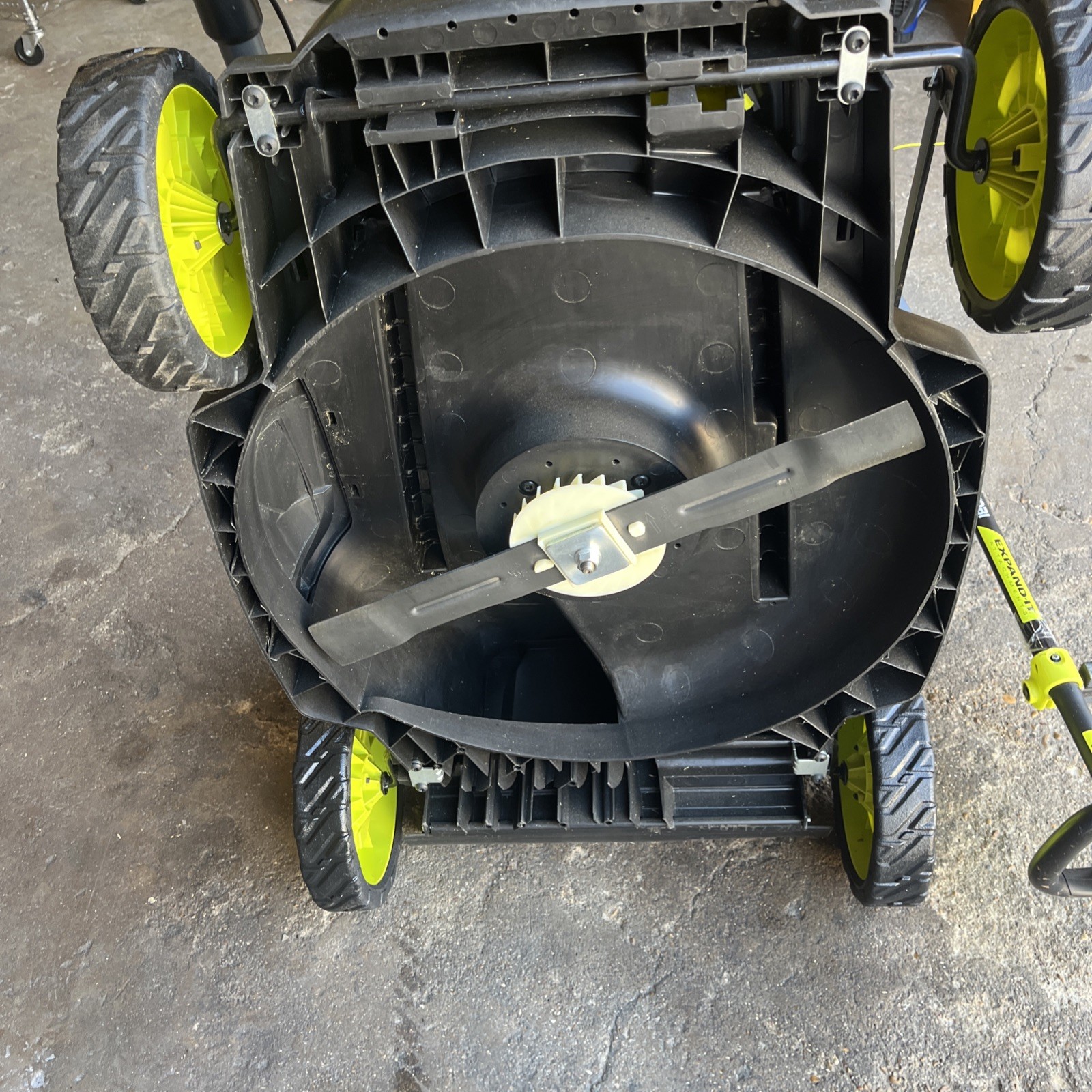 RYOBI 40V HP Brushless 20 in. Cordless Battery Push Lawn Mower + weedeater