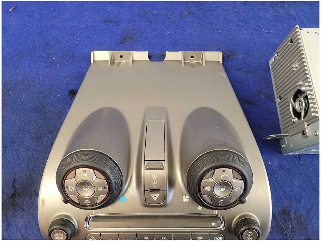 2011 Chevrolet Camaro SS Convertible Info Screen Radio Receiver Heat Seats 2799