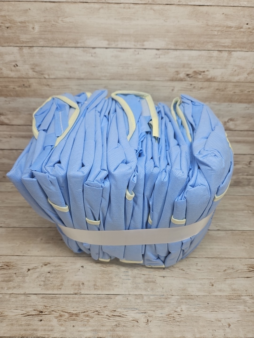 Halyard Surgical Gown Ultra With Polypropylene Fabric Size: LARGE *12-Pieces*