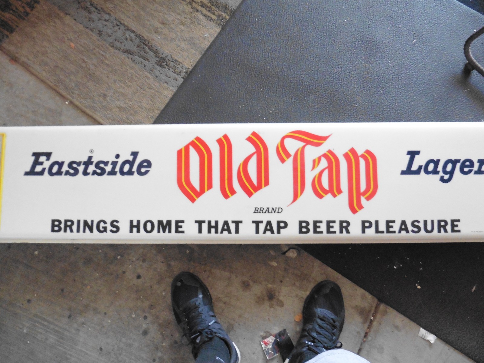 Vintage 60's Eastside Old Tap Lager Beer lite light up Sign Pabst Brewing