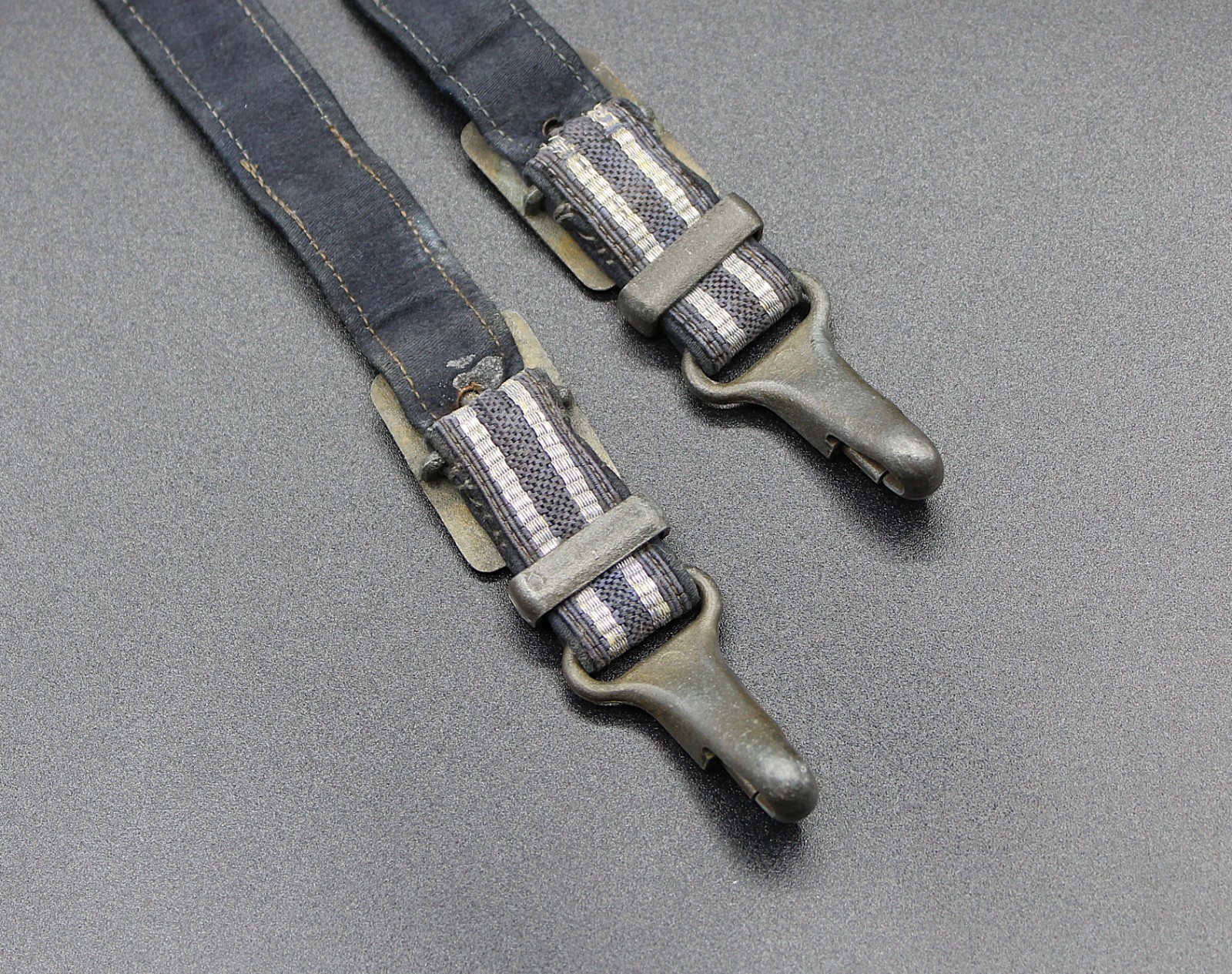 Original German WWII WW2 Luftwaffe Dagger Deluxe Hanger