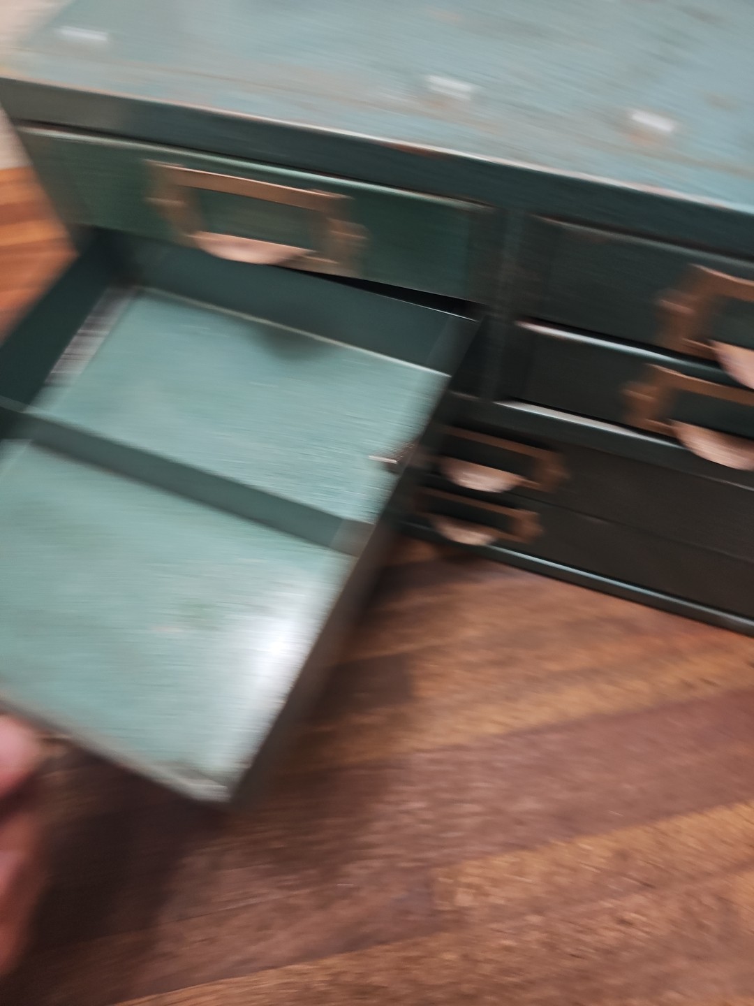 I5- Vintage WARDS MASTER QUALITY Metal 6 Drawer Small Parts Cabinet