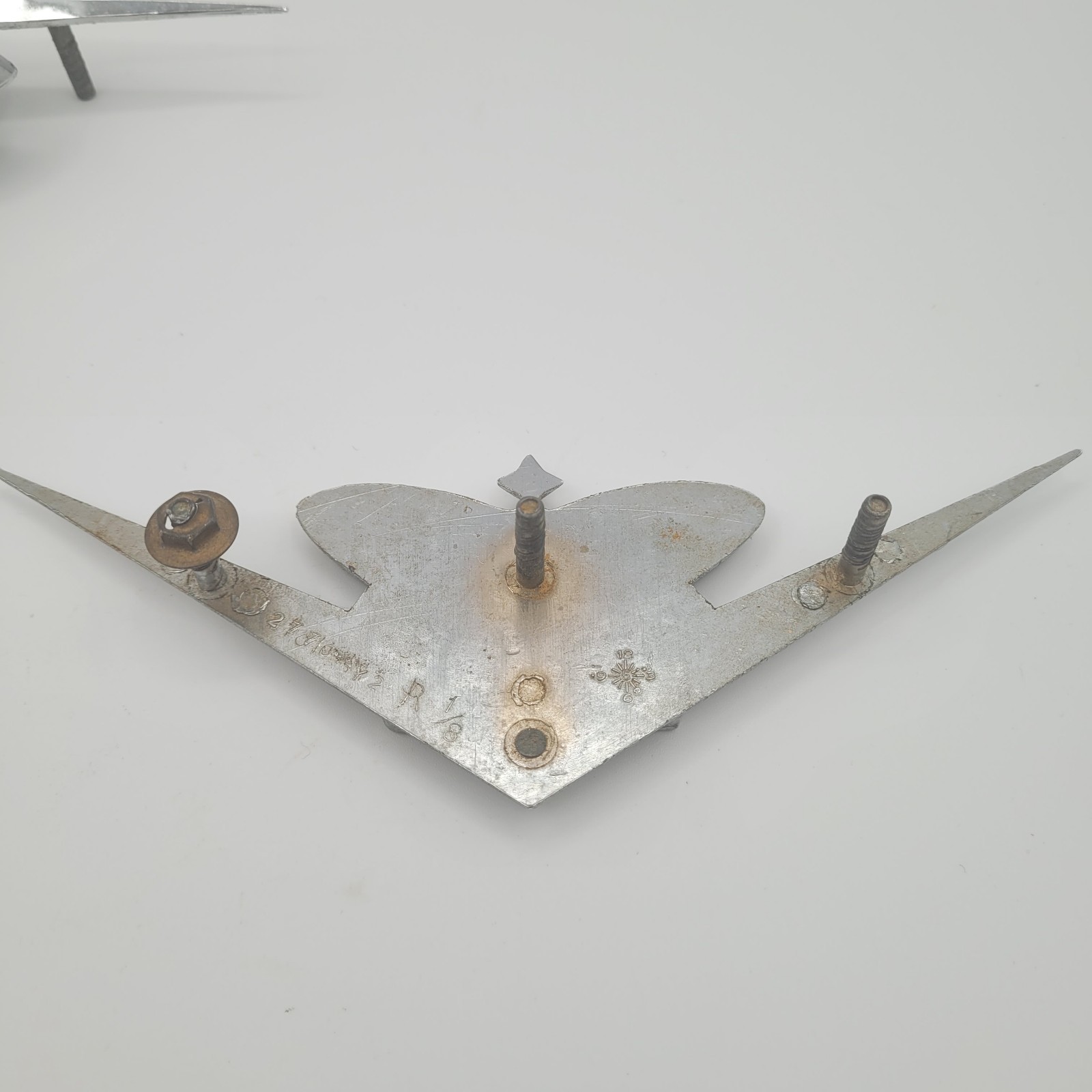 Diamond REO Emblems Vintage 1960s Badge #2770Y2 DIAMOND REO HEAVY DUTY TRUCKS