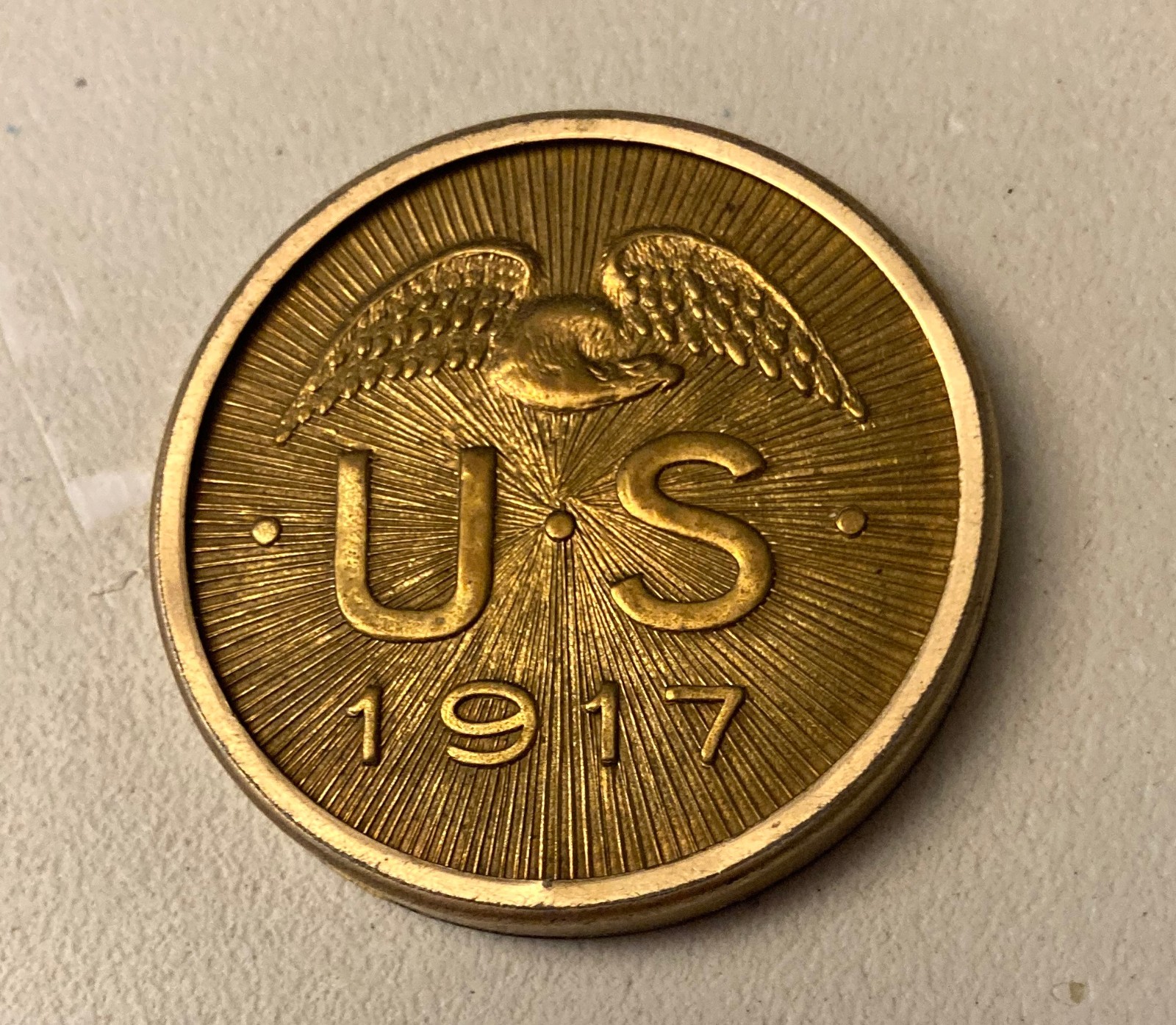 1917 US WWI IN MEMORY COIN PICTURE LOCKET