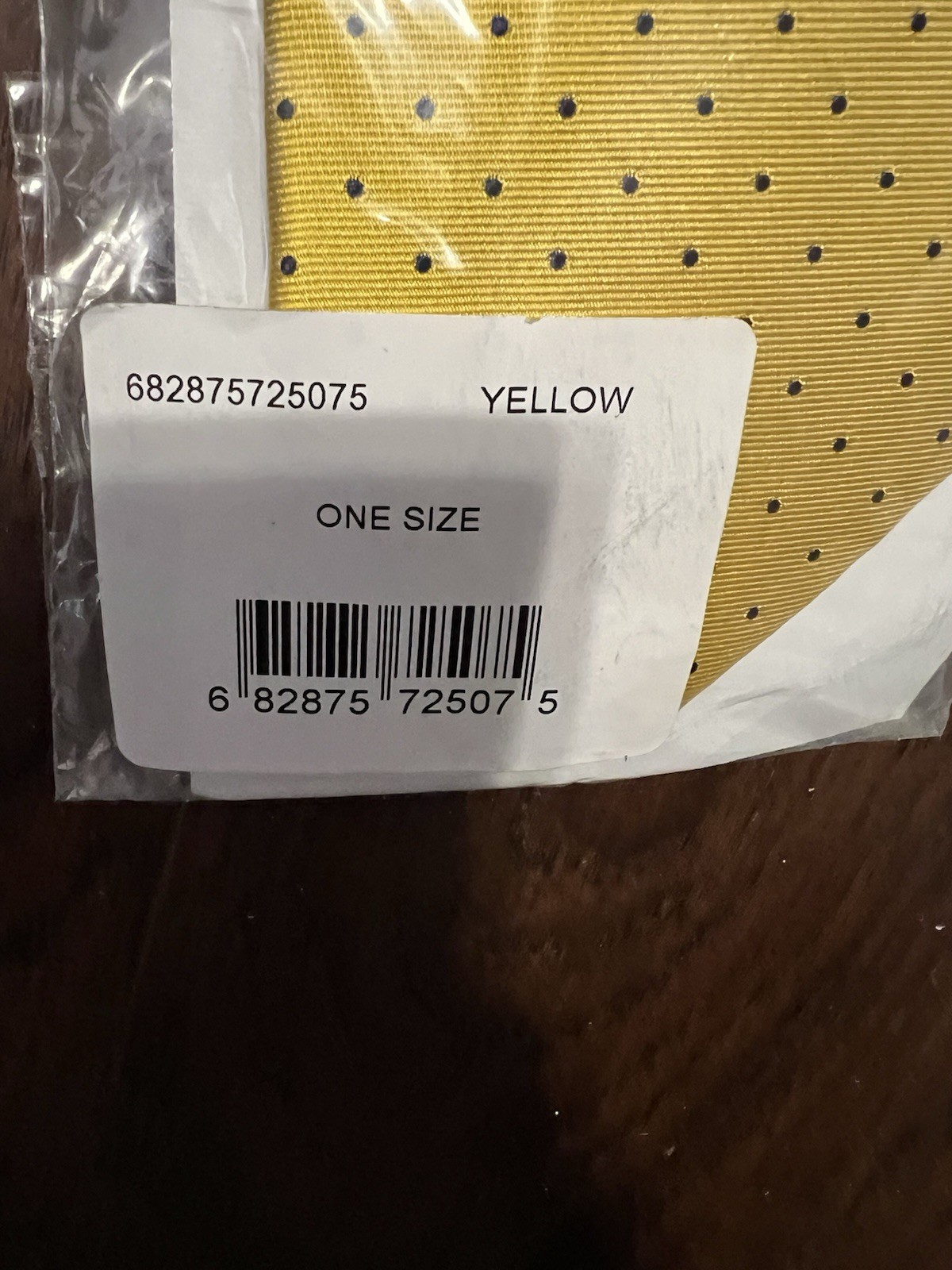 Tommy Hilfiger Men’s Silk Tie, Yellow with Navy Dots, New MSRP $69.50