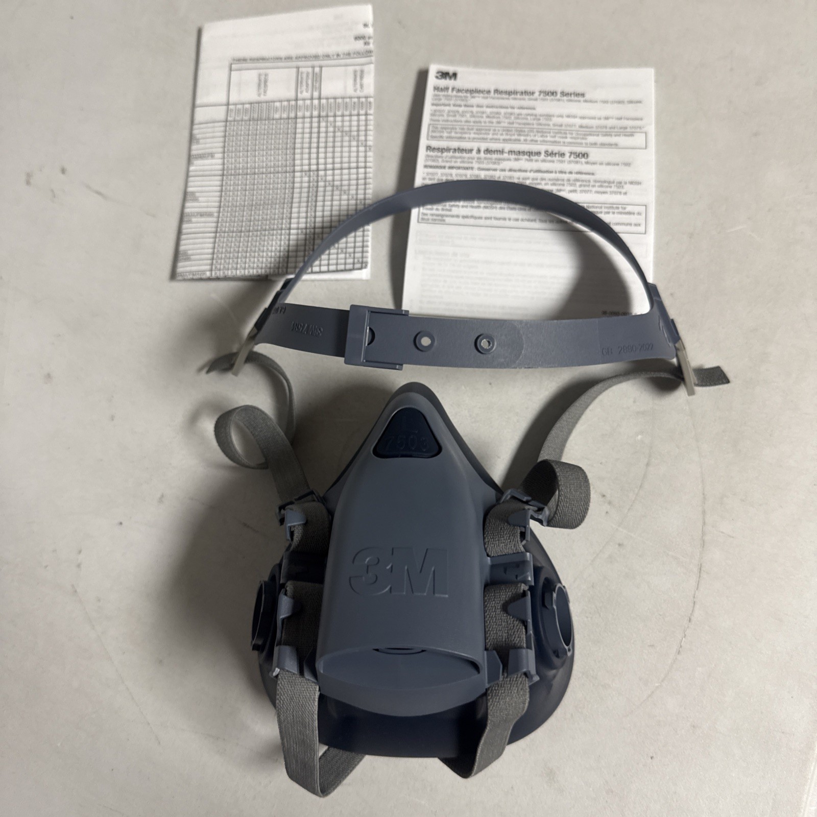 3M 7503 Reusable SILICONE Half Face Respirator  Mask LARGE 37083