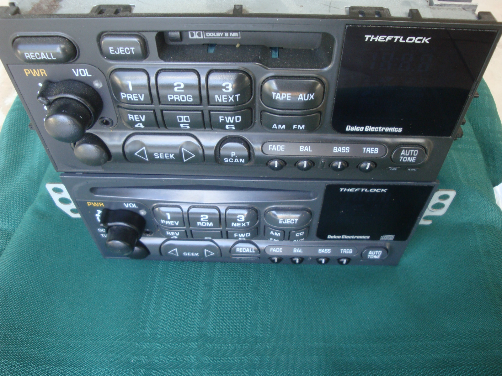 DELCO GM GMC CHEVY DISPLAY LIGHT BULBS FOR CD, CASS RADIO 10 EACH