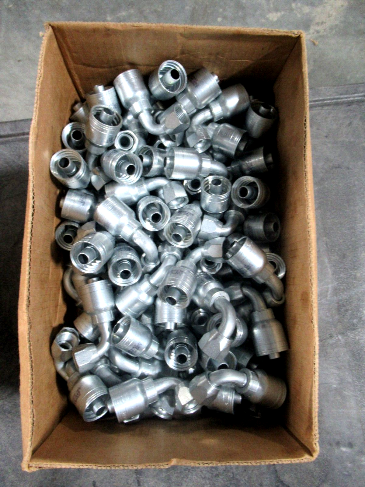 Danfoss Eaton Aeroquip 1AA8FJB8 Swivel Fitting Elbow 1/2" Hydraulic Hose OEM NEW