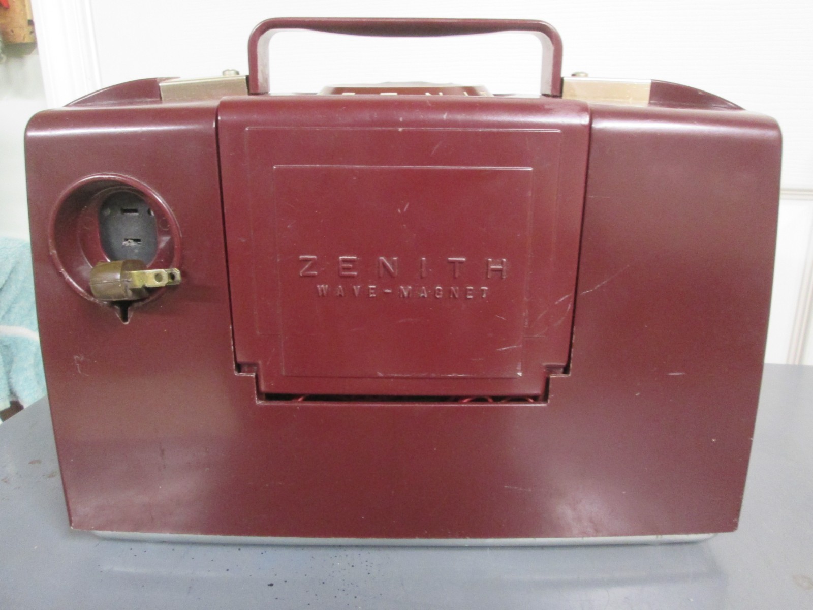 1953 Zenith Radio Model L505
