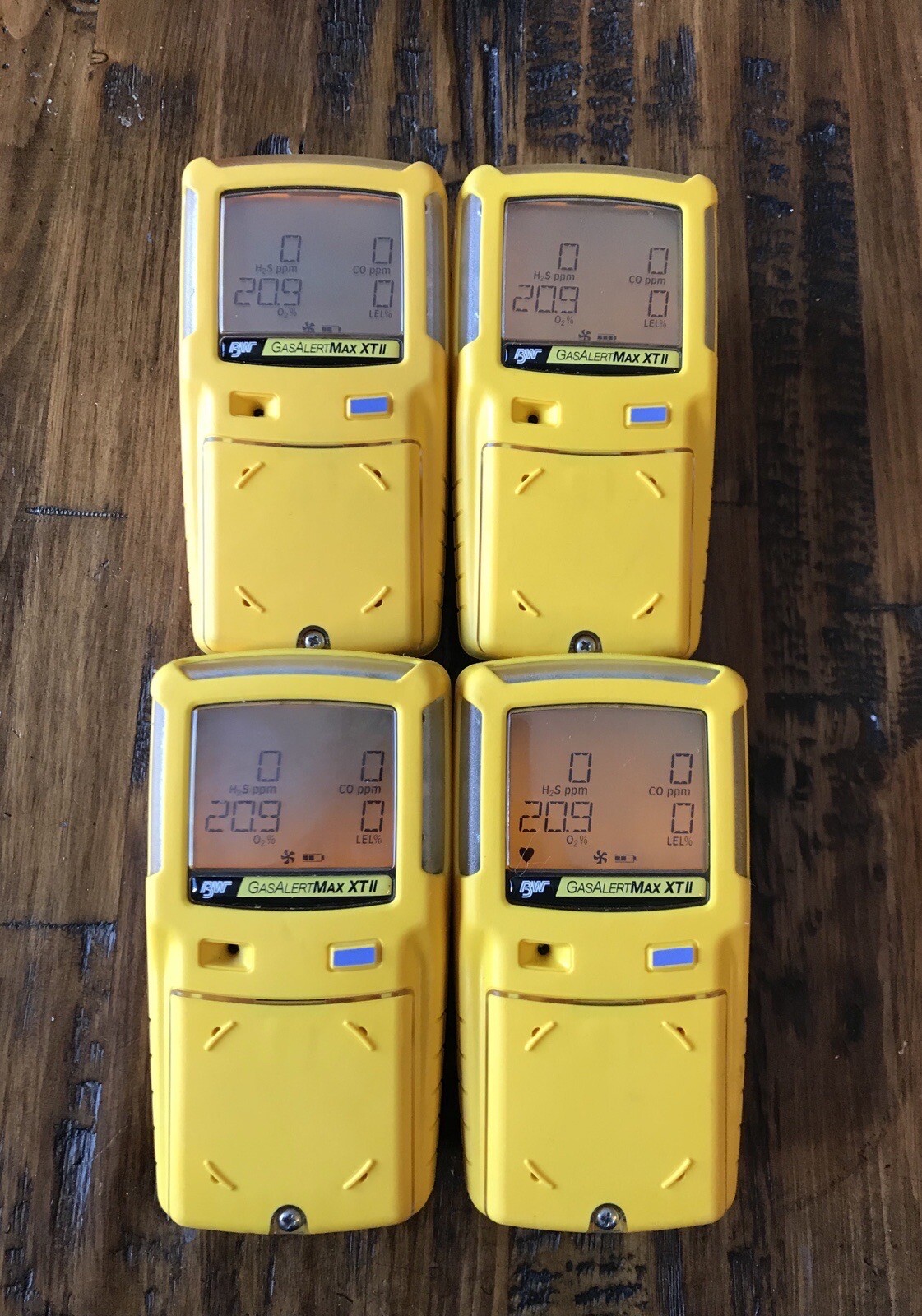 Honeywell BW GasAlert Max XT II Gas Monitor Detector, Calibrated With Charger.