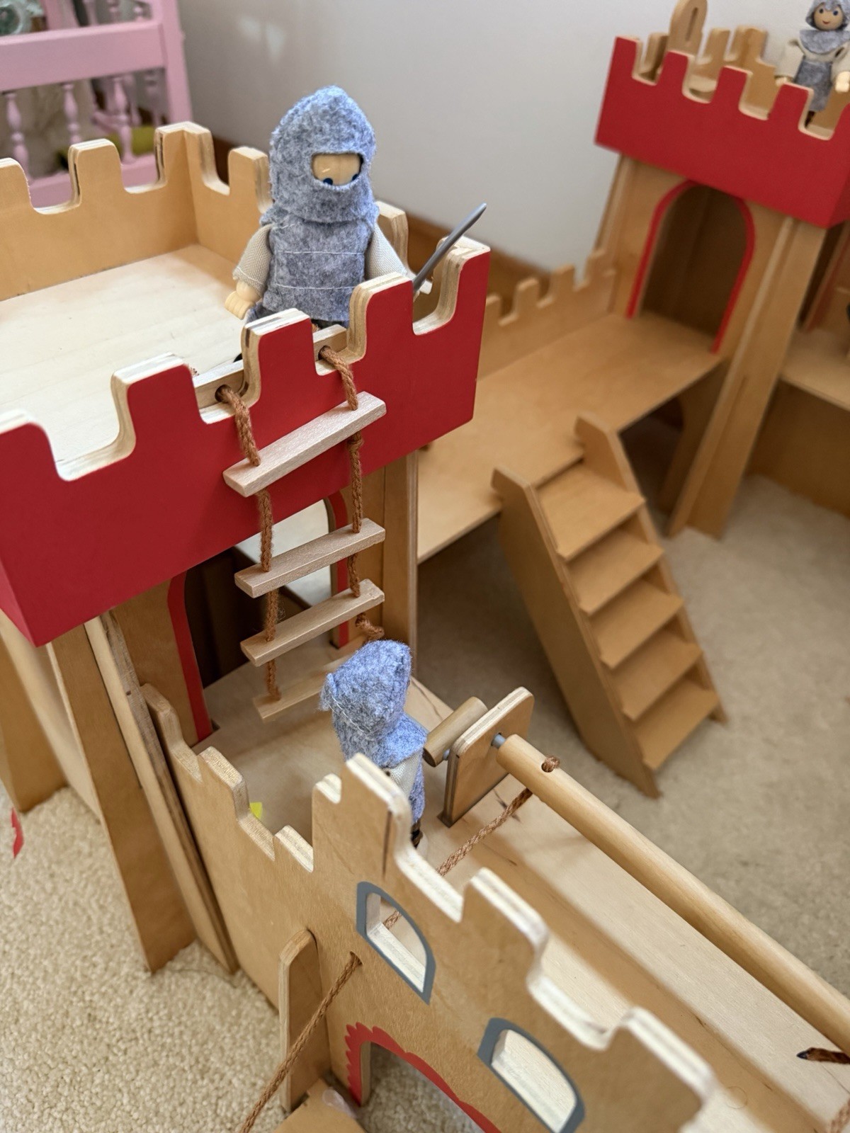 Classic Wooden Castle Set With Horses, Knights, Royalty. Easy Assembly