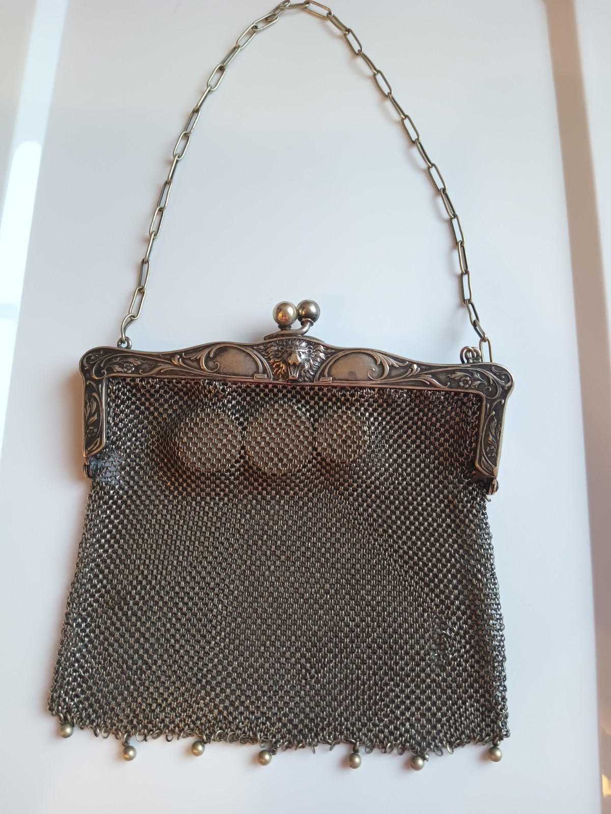 Antique Silver Plated Ornate Lion Mesh Hand Bag Purse W/ Change Holder