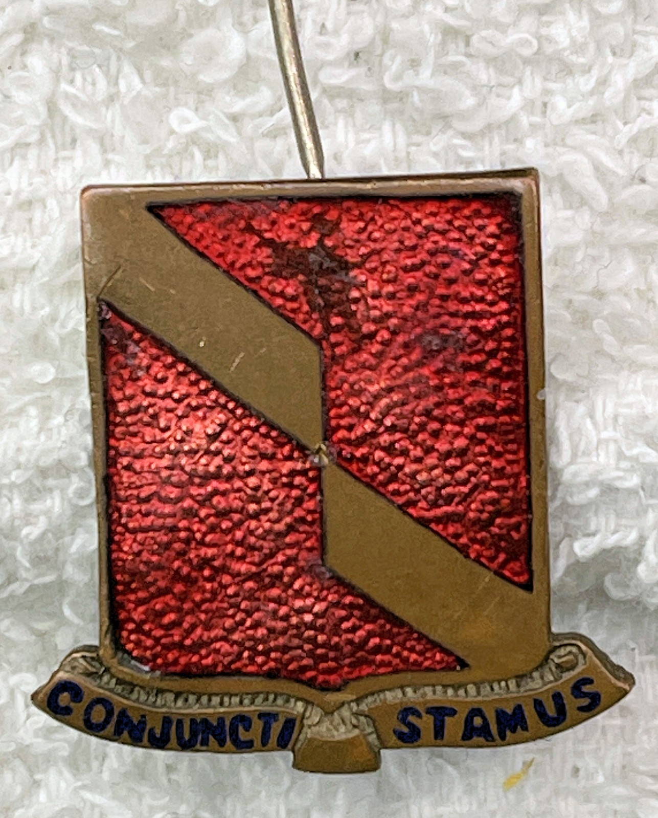 Original:  WW2  27th Field Artillery   DI / DUI / Crest   PB  61  A