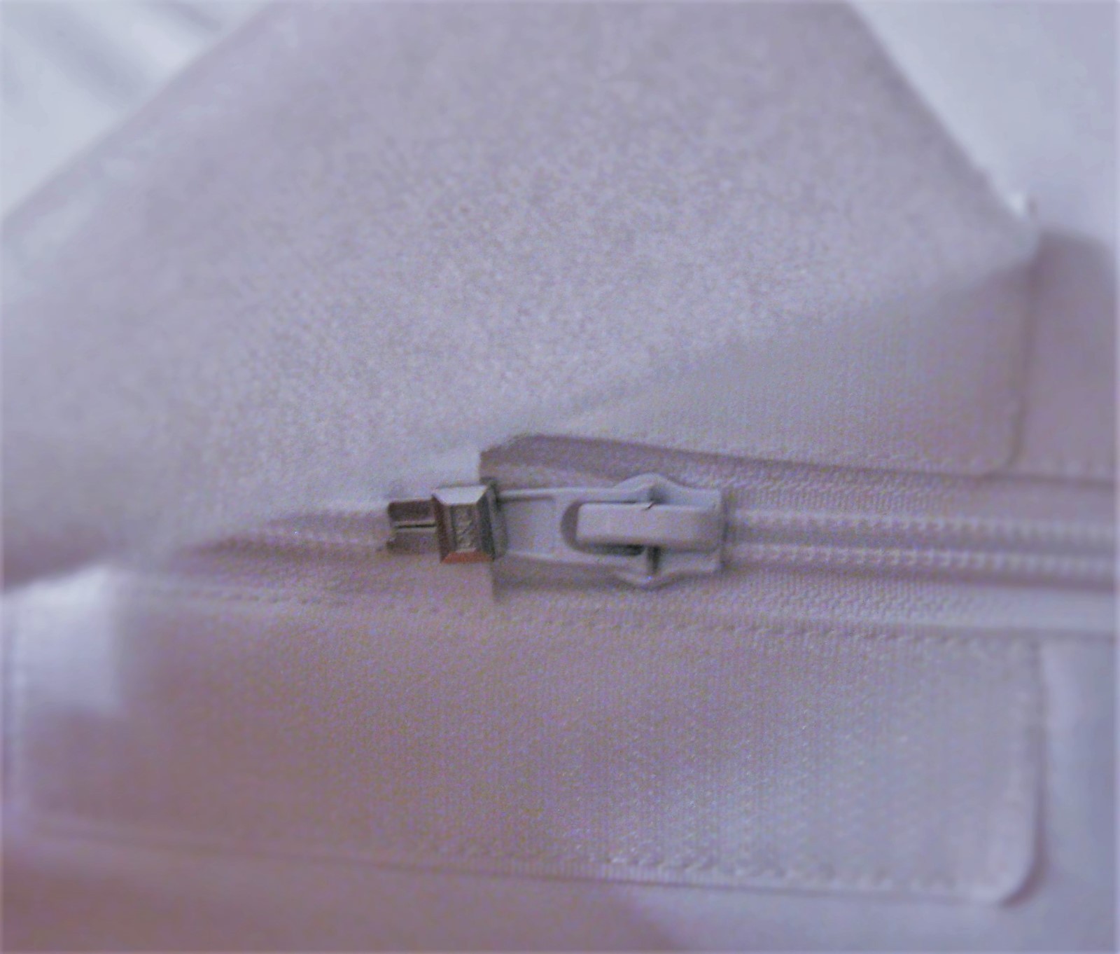 LUXURIOUS FABRIC Bed Bug Dust Mite HypoAllergy Waterproof Zipper Mattress COVERS