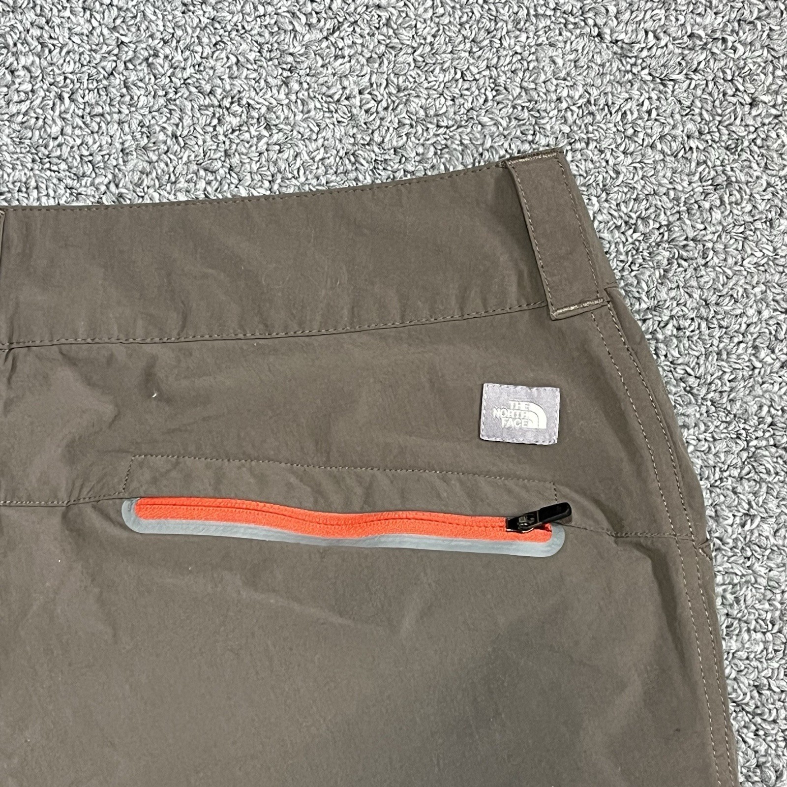 North Face Bermuda Hiking Shorts Womens Size 8 Brown Nylon Stretch Pockets