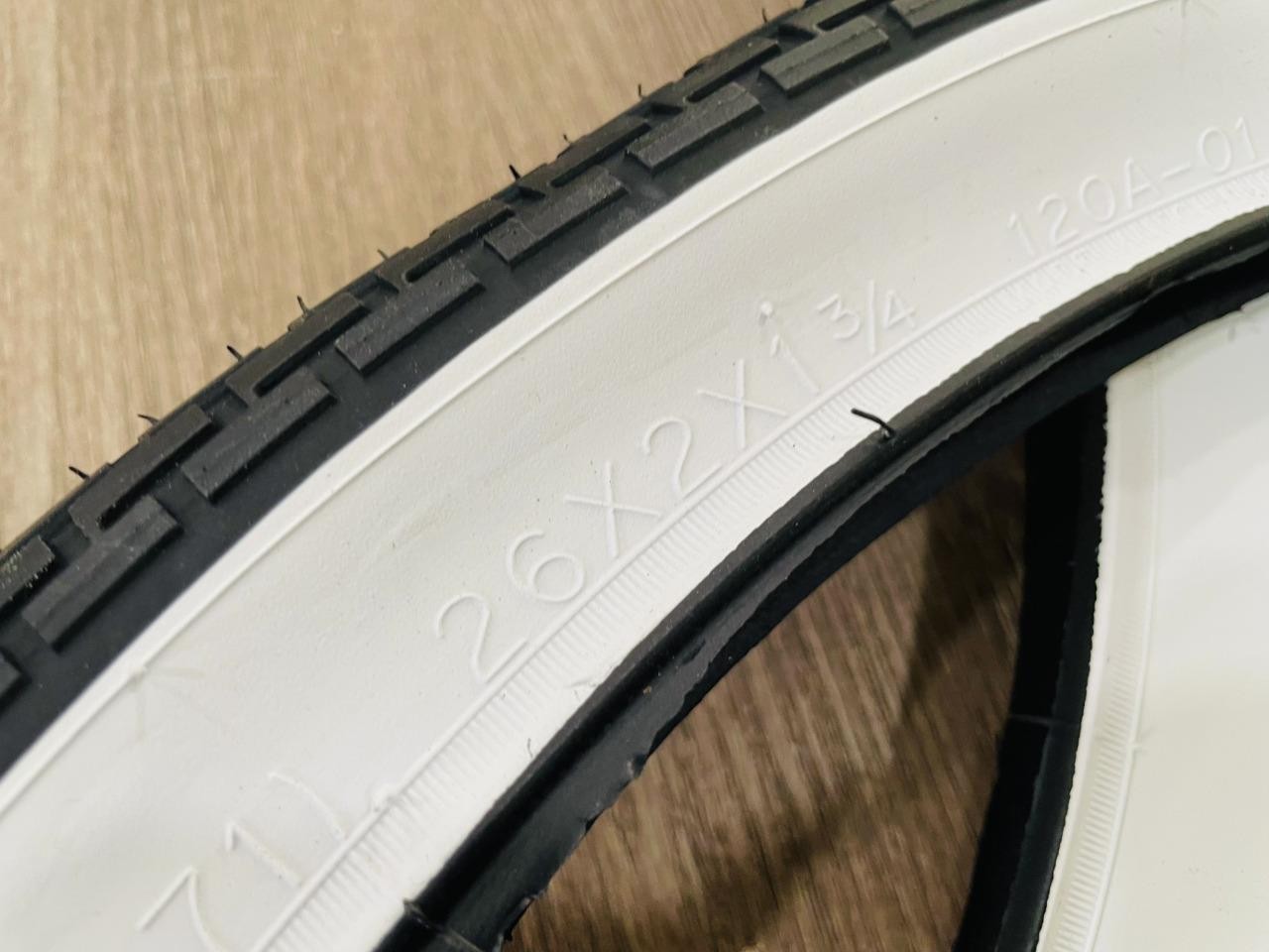 New Pair of 26X2X1 3/4 SCHWINN S7 White Wall Tires 26" x 1-3/4