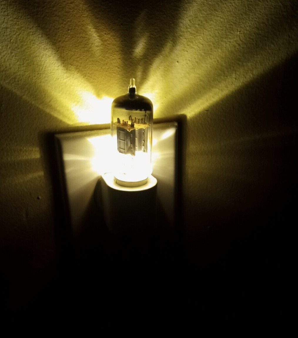 12AX7A Style Vacuum Tube LED White Night Light New Auto Light Sensing