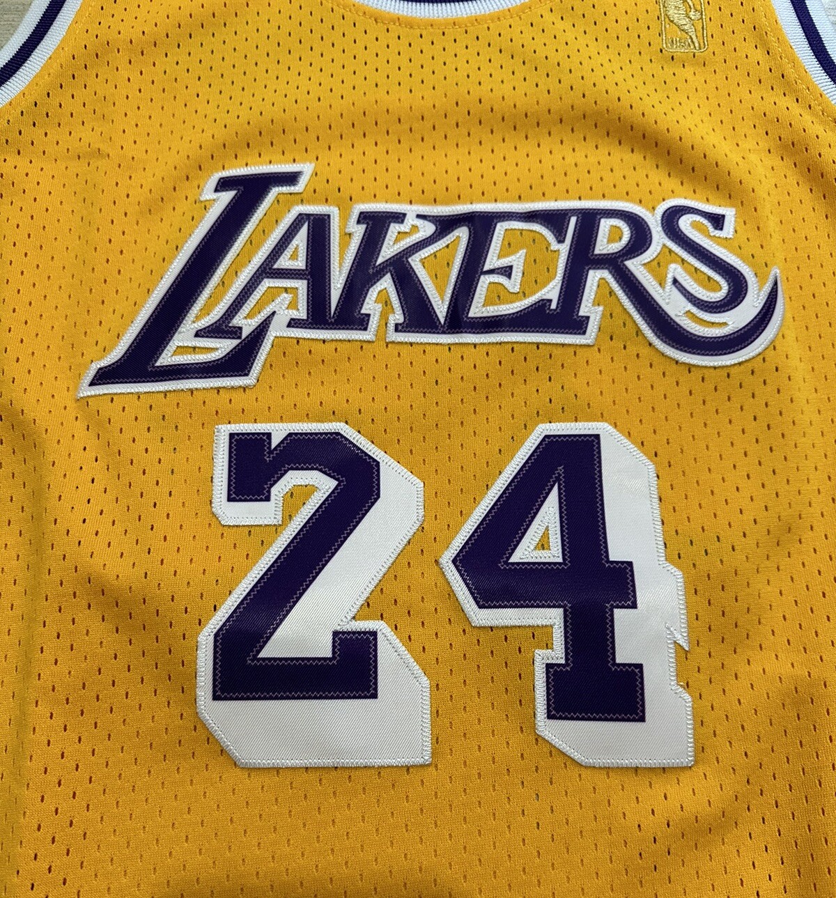Youth Medium Kobe Bryant LA Lakers Mitchell & Ness Hardwood Classics Jersey