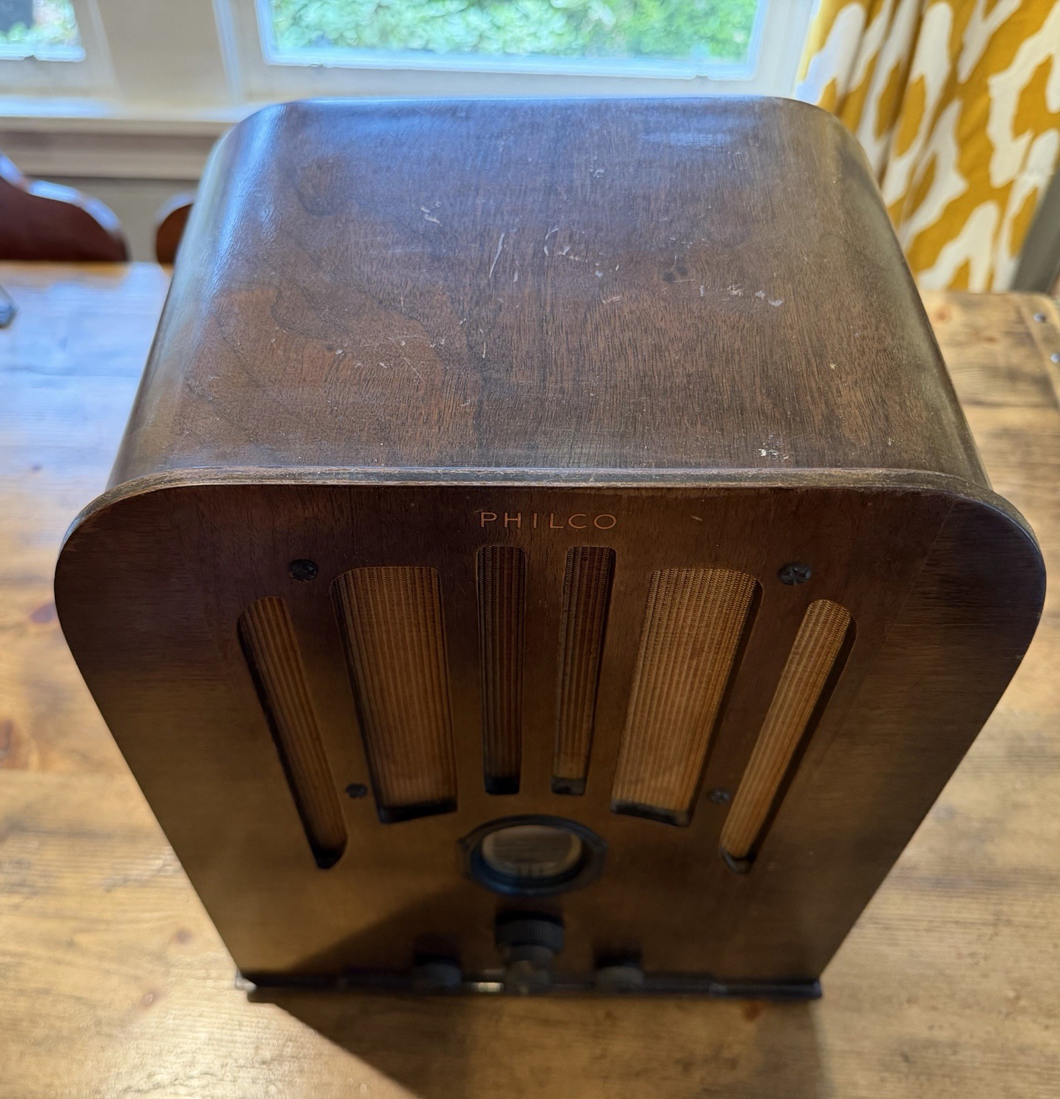 1936 PHILCO MODEL 625 Rare Wood Tombstone Radio Tested Turns On
