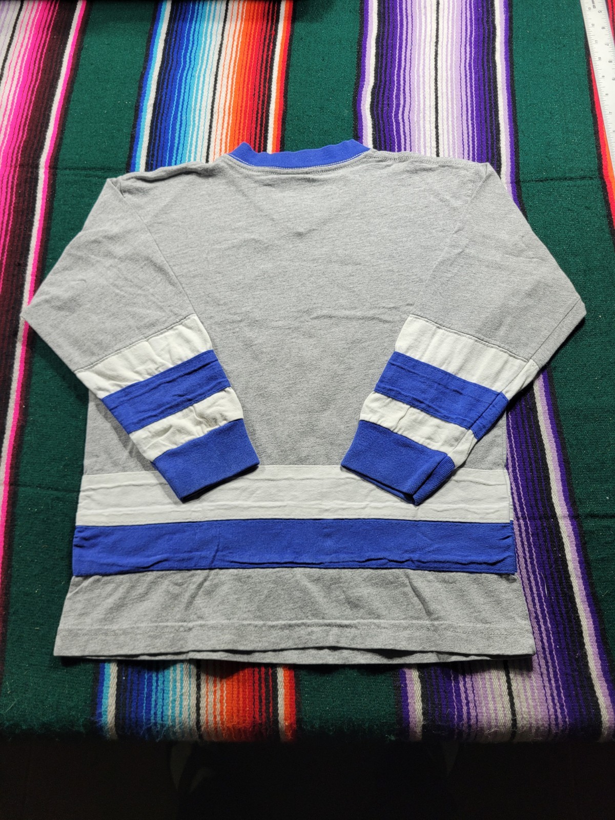 Vintage Pokemon Charzard Nintendo Long Sleeve T-Shirt Size Youth Small