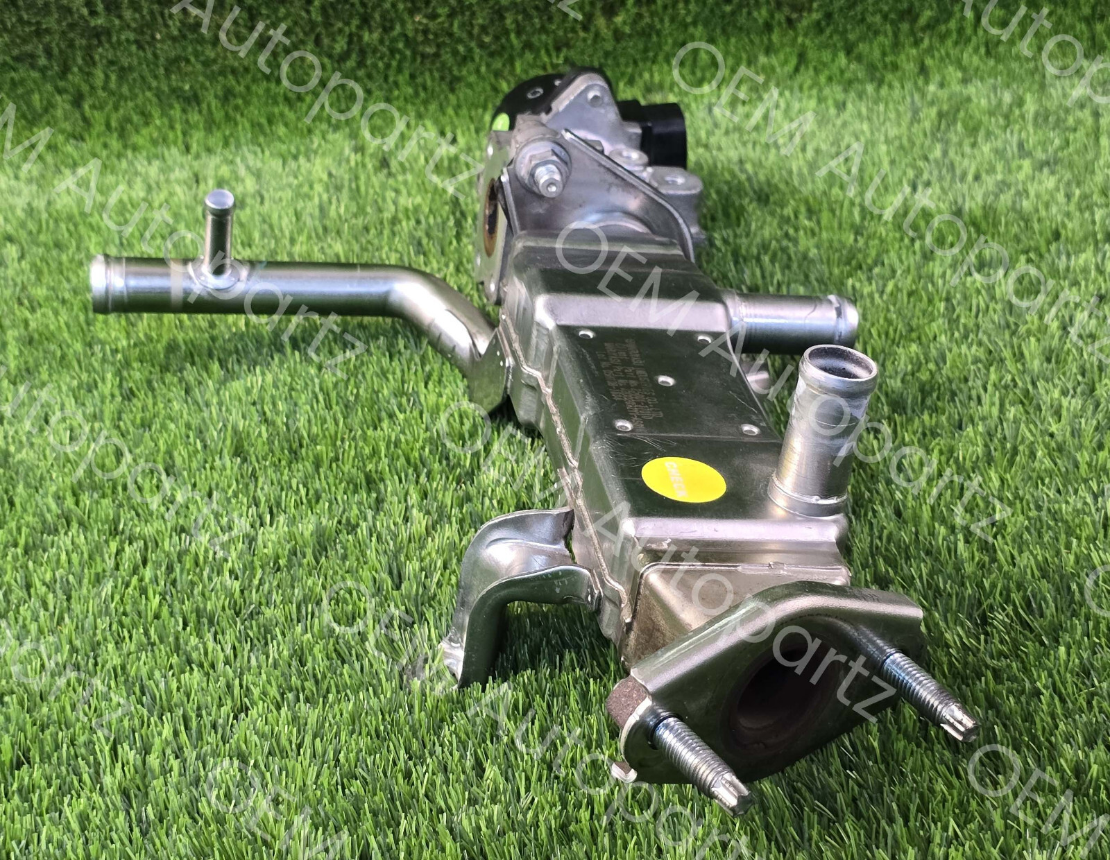 Toyota Prius 11-17 Genuine 25601-37010 EGR Pipe with Valve 25620-37110 : Prius V