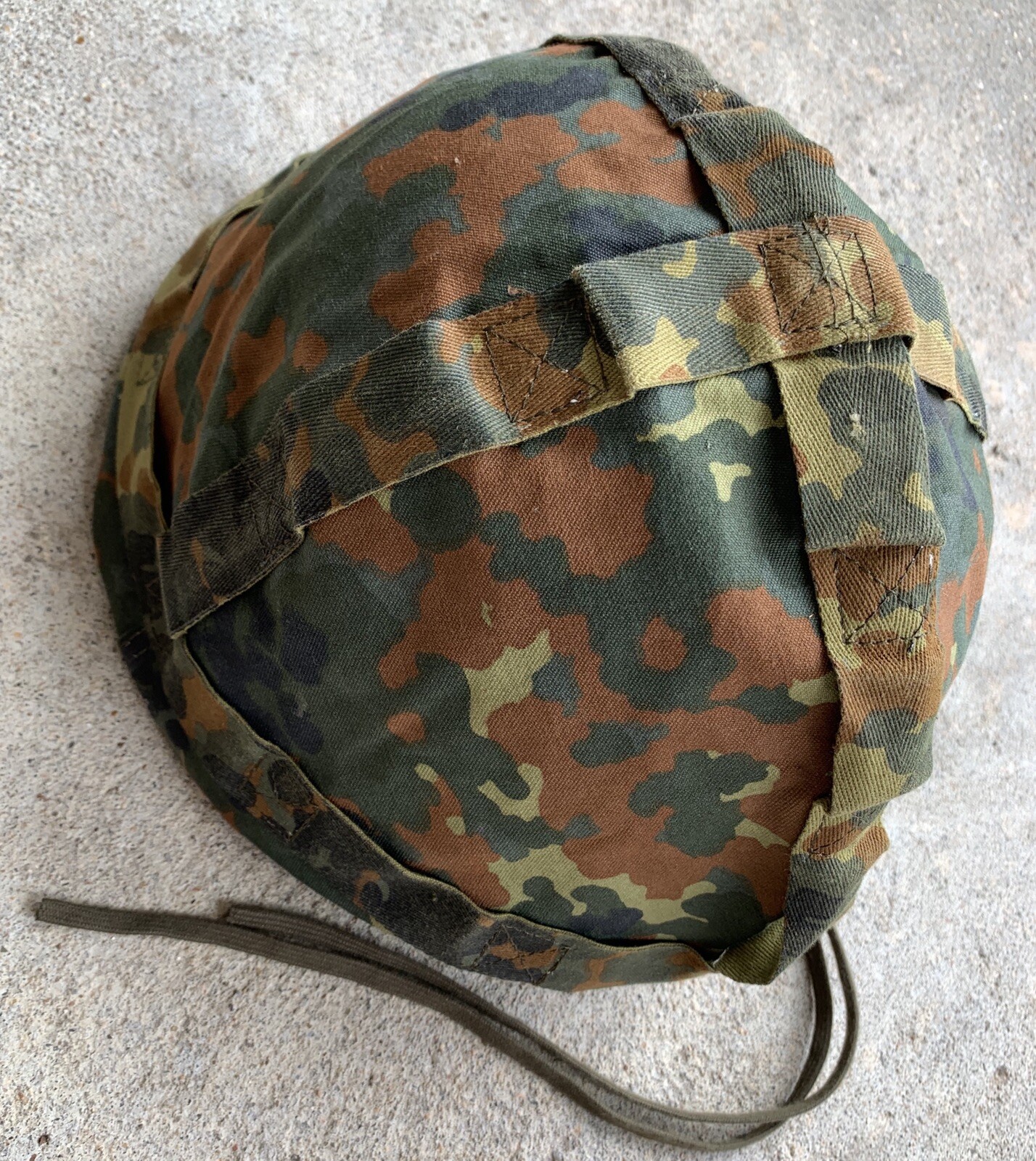 Original West German Army Surplus Flecktarn Camo Helmet Cover Snow Reversible