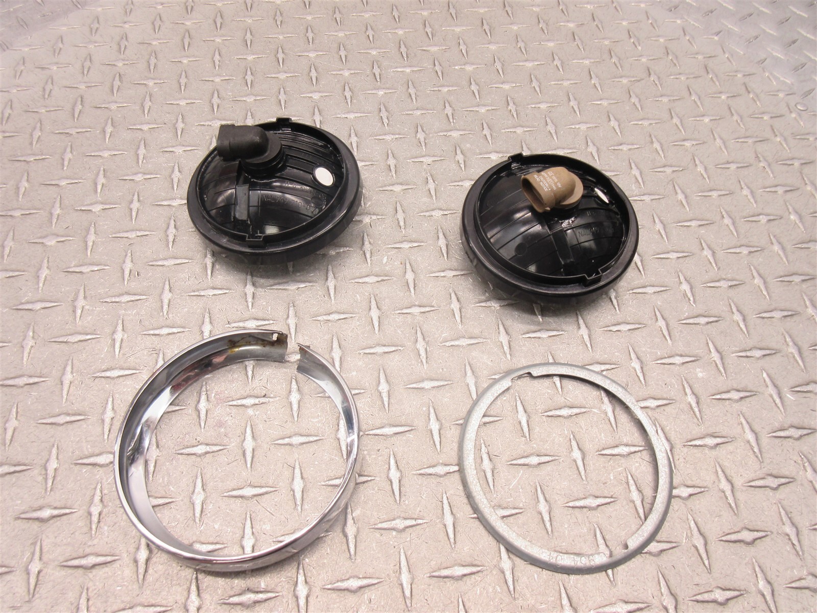 2008 Harley Davidson Road King Classic FLHRC Auxiliary Front Lights Lamps OEM