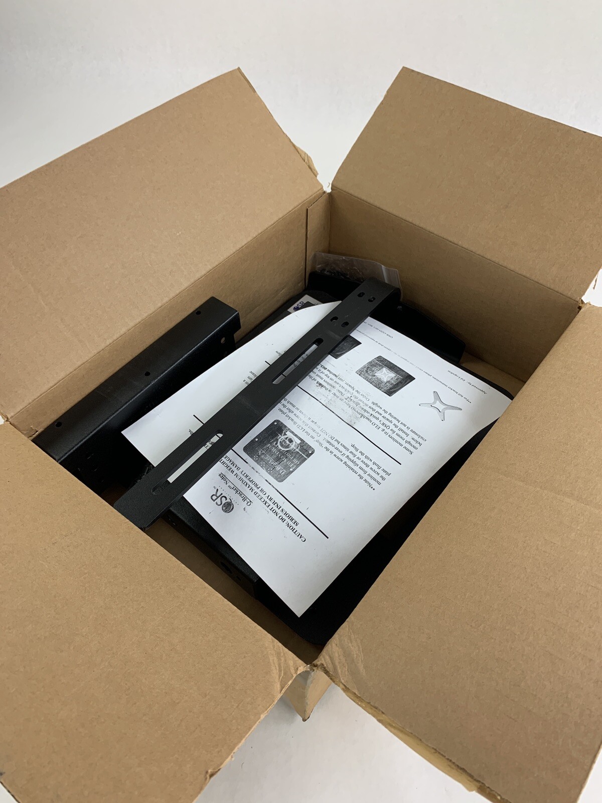 QSR 600-1009 QBracket  Monitor Mount Adapter Plate Open Box