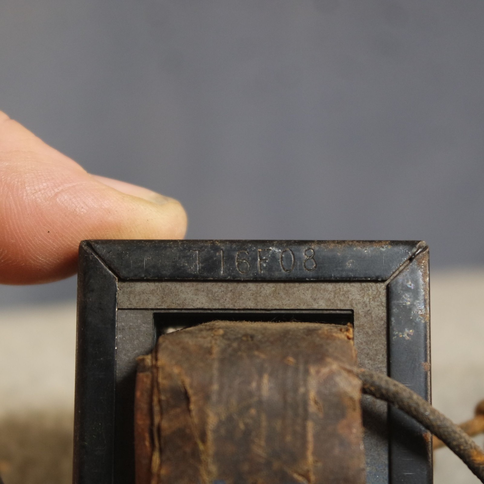 Thordarson 2.5 VCT @ 5 A Filament Transformer 115V AC Input p/n T-16F08 +Specs