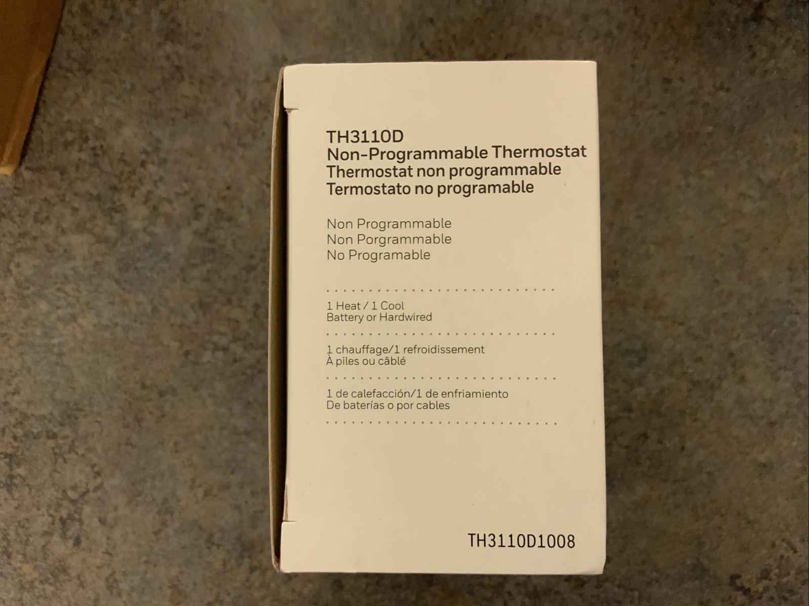 Honeywell PRO 3000 TH3210D1008 Non-Programmable Thermostat- NEW