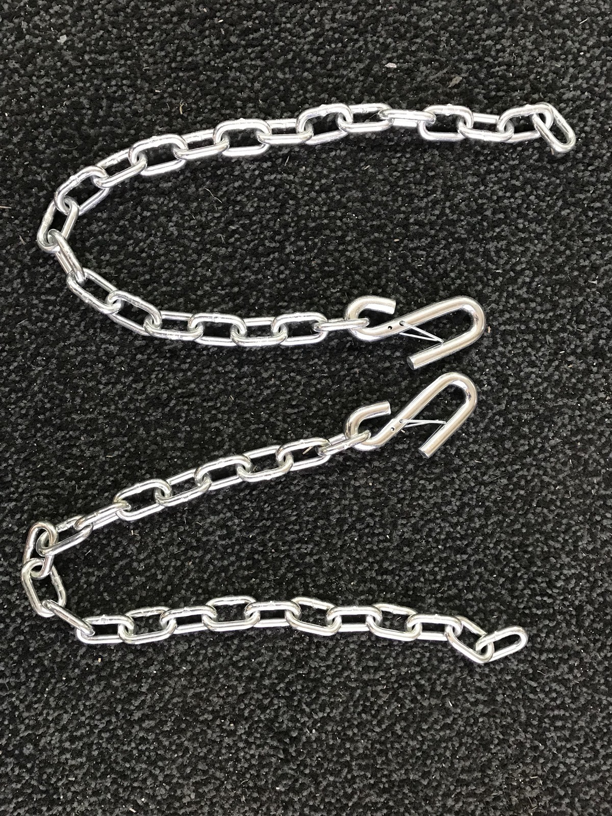 1 PAIR (2) TRAILER DOT SAFETY CHAINS Grade 30  5K LB CAP EACH, 10K TOTAL