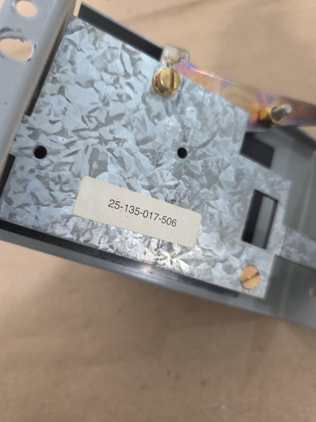 Siemens 25-135-017-506 Breaker Handle Switch / MCC Handle Mechanism