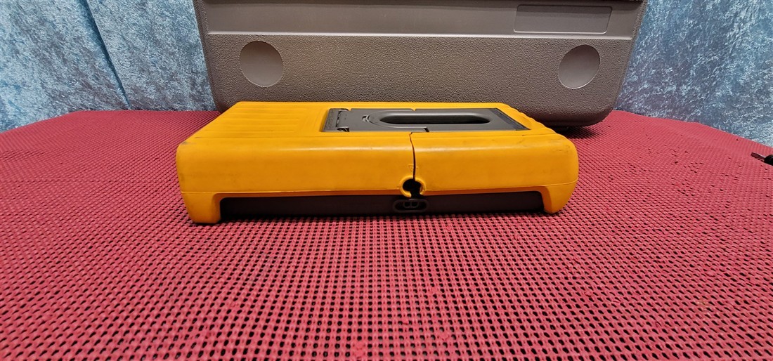 FLUKE 98 AUTOMOTOVE SCOPEMETER SERIES II OSCILLOSCOPE READ DESCRIPTION